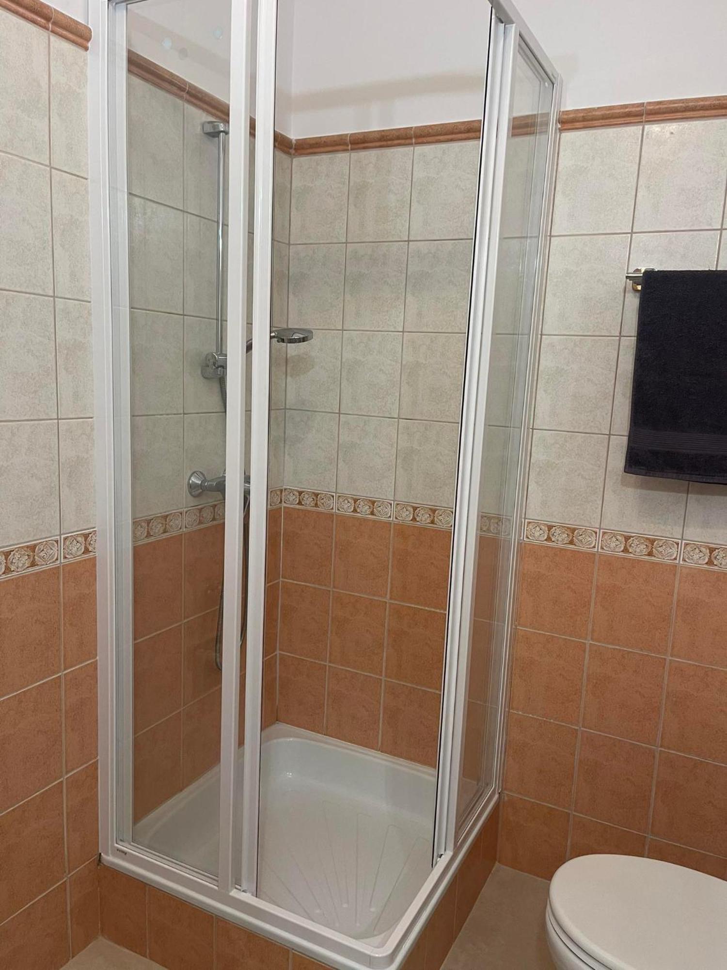 Hotello Apartmanhaz Es Panzio زالاجيرسيج المظهر الخارجي الصورة