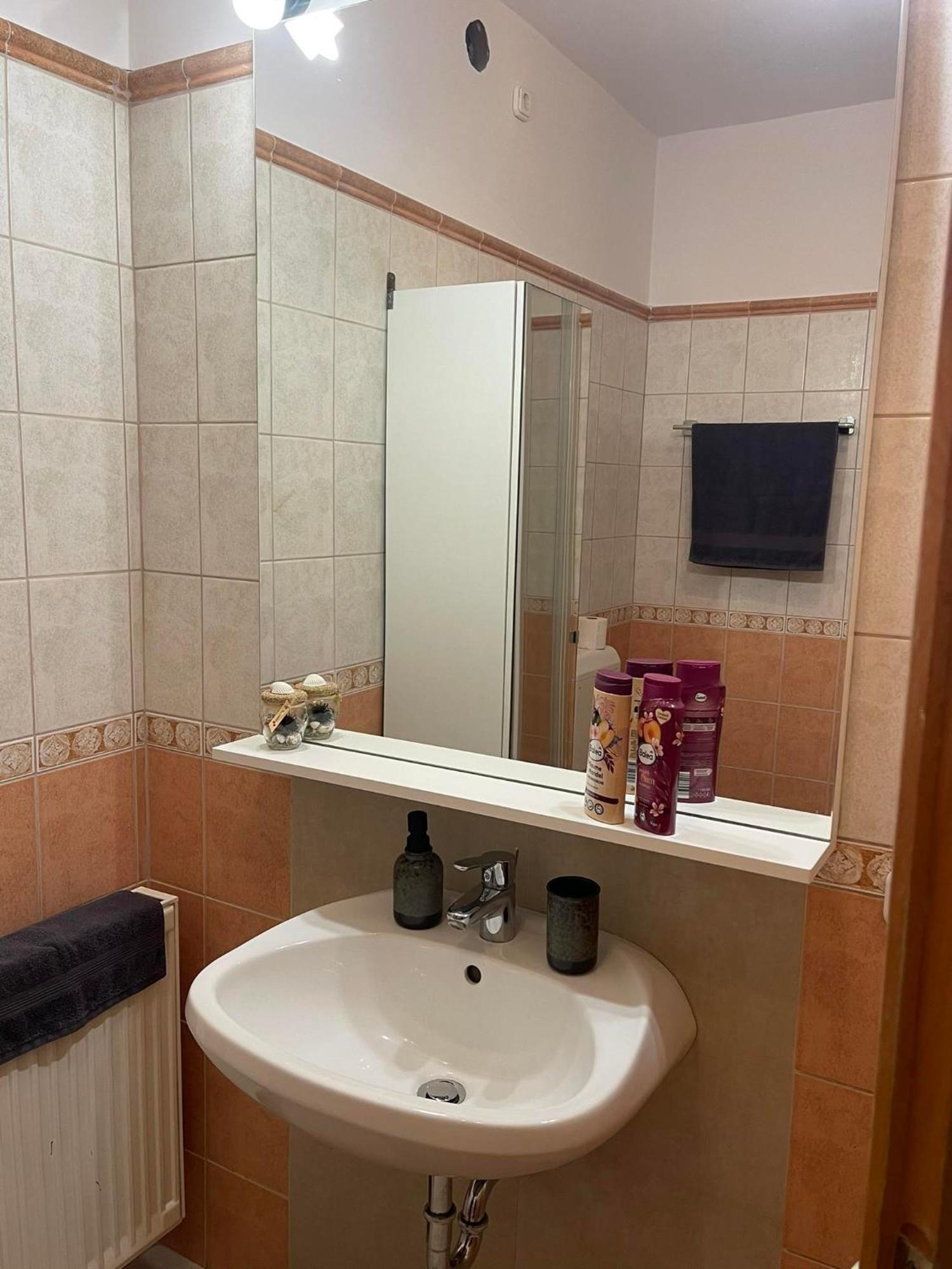 Hotello Apartmanhaz Es Panzio زالاجيرسيج المظهر الخارجي الصورة