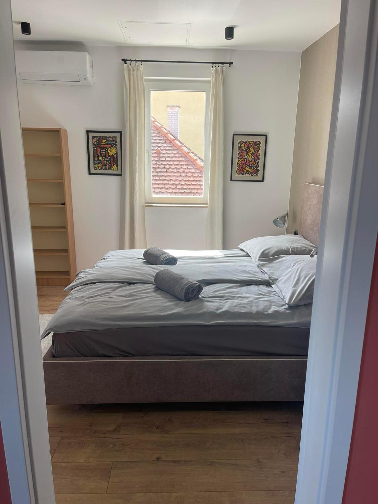 Hotello Apartmanhaz Es Panzio زالاجيرسيج المظهر الخارجي الصورة