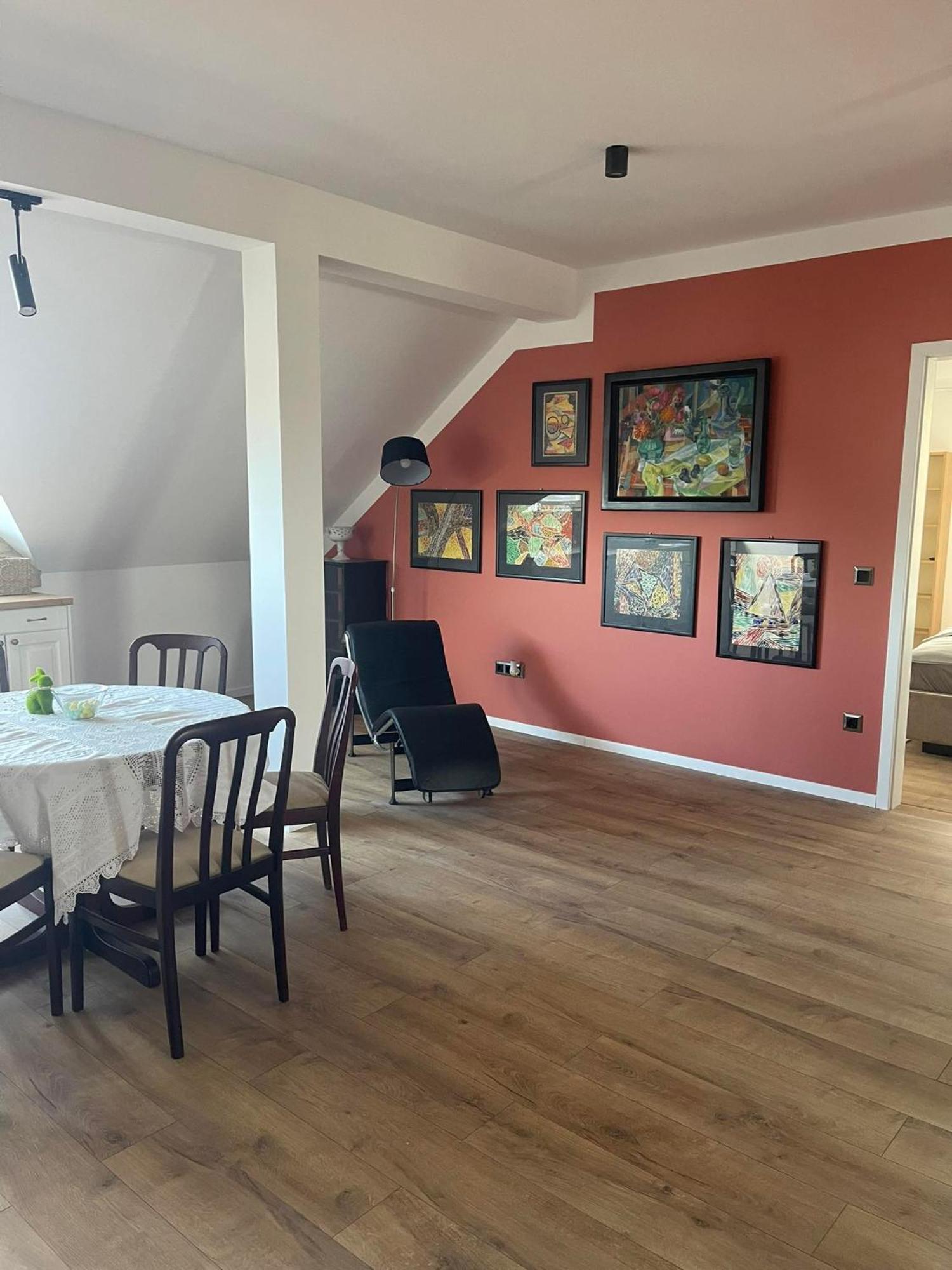 Hotello Apartmanhaz Es Panzio زالاجيرسيج المظهر الخارجي الصورة