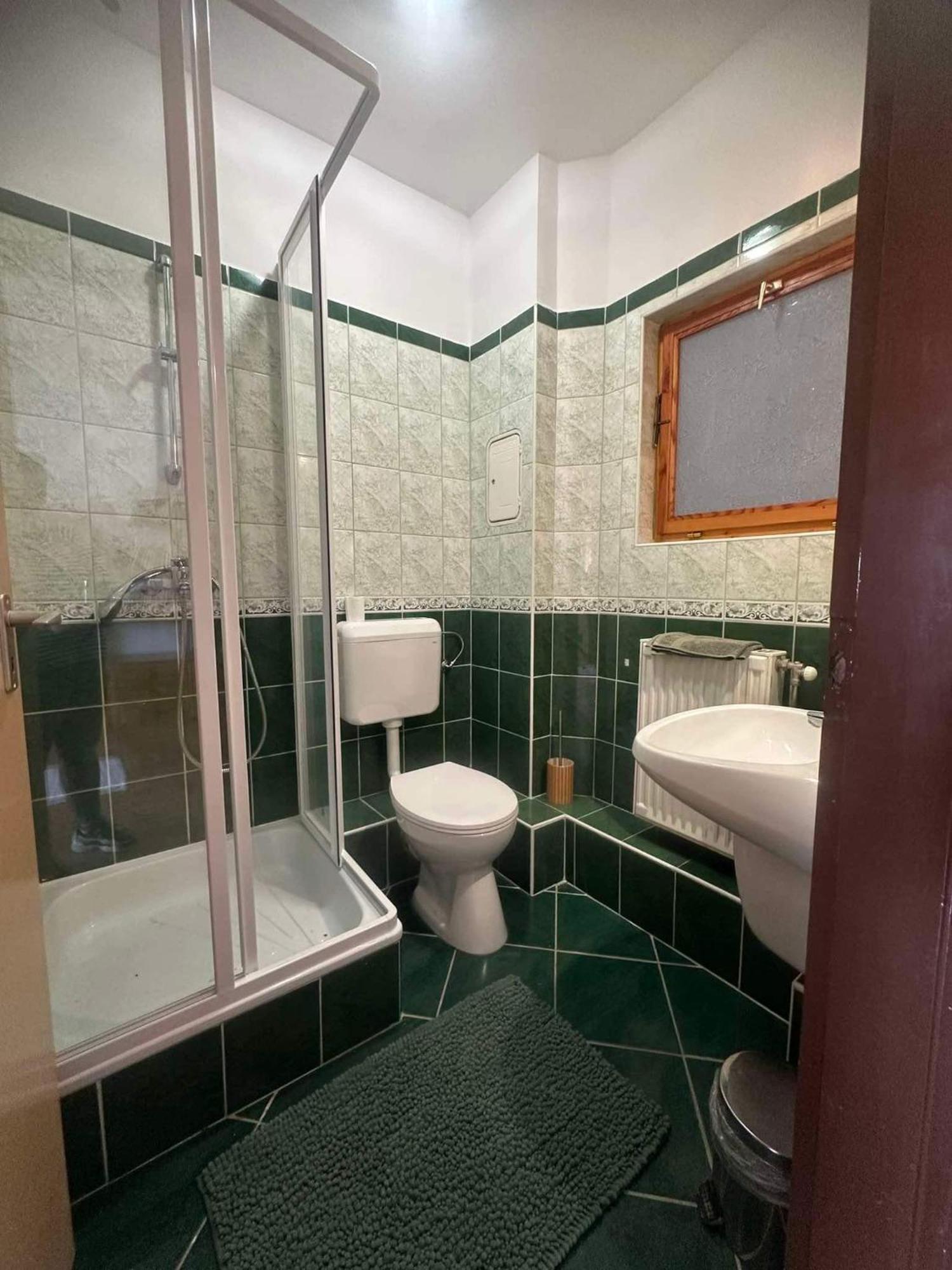 Hotello Apartmanhaz Es Panzio زالاجيرسيج المظهر الخارجي الصورة