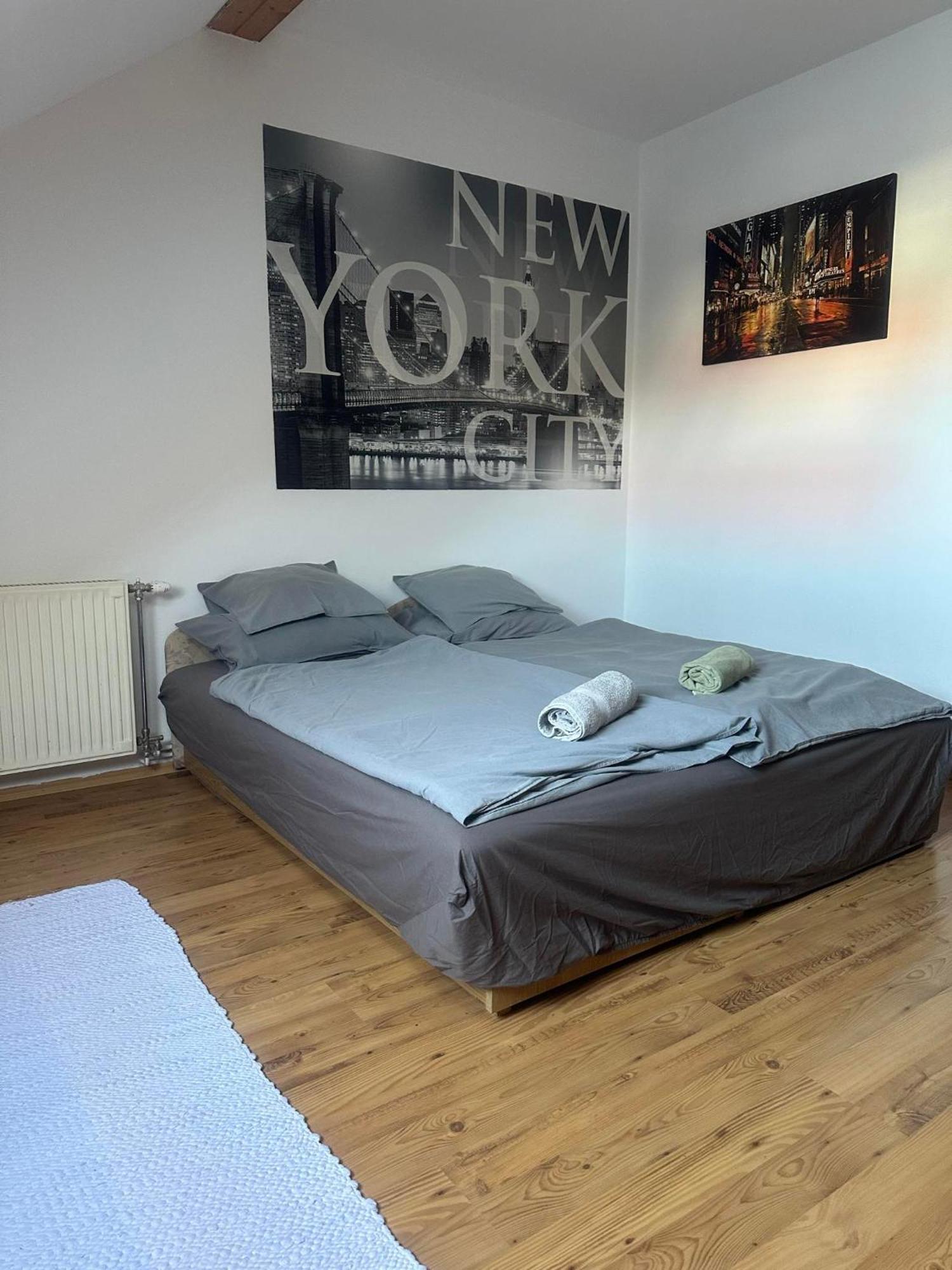 Hotello Apartmanhaz Es Panzio زالاجيرسيج المظهر الخارجي الصورة